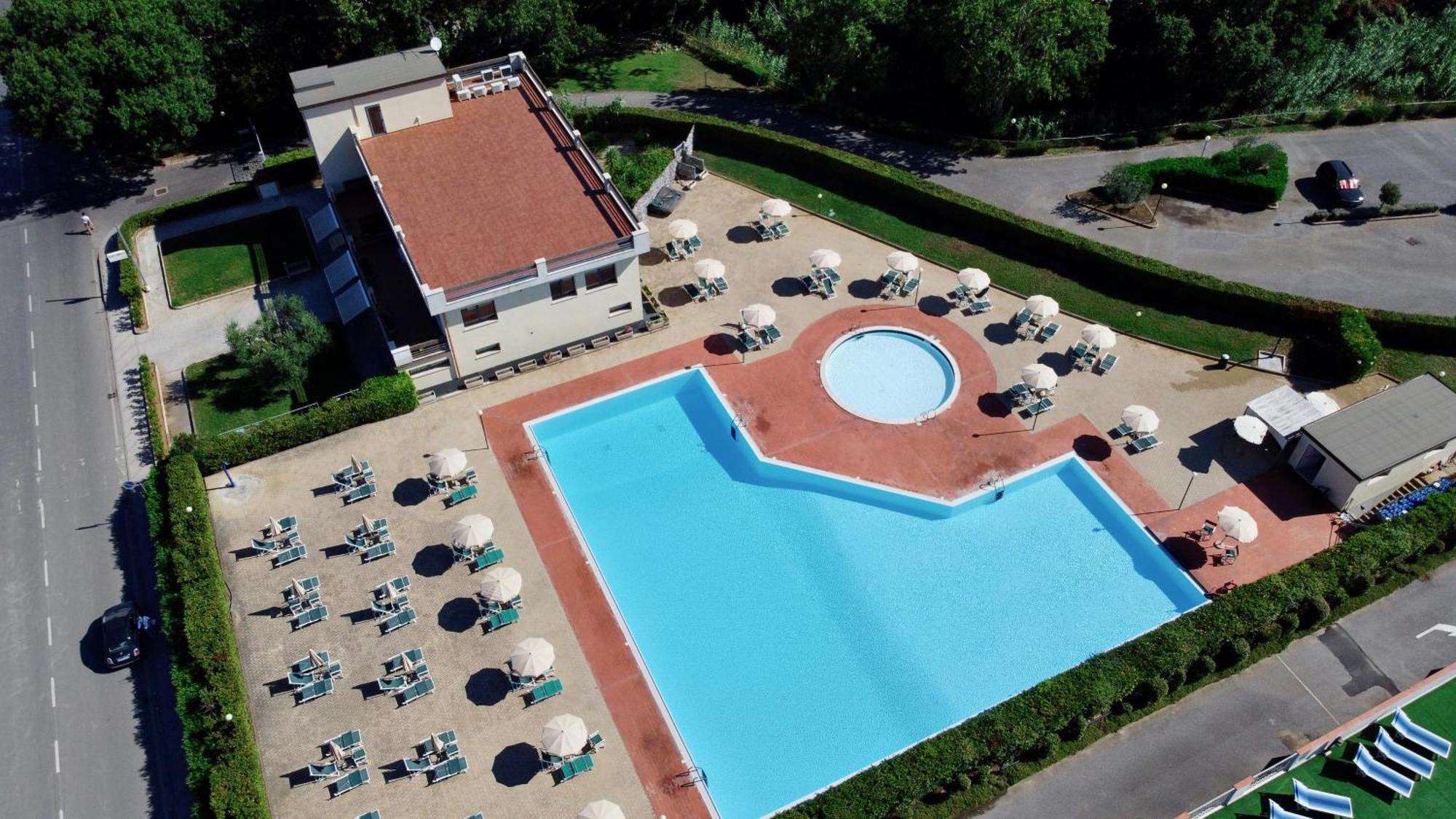 Le Residenze Di Santa Costanza - Mirto/Corbezzolo Aparthotel Σαν Βιντσέντσο Εξωτερικό φωτογραφία